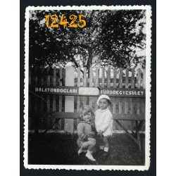   Balatonboglári Fürdőegyesület, 'Az Est' reklám, gyerekek, Balaton, fürdő,  1930-as évek, Eredeti fotó, papírkép. 