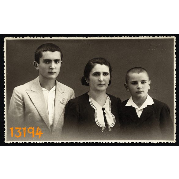 Auer műterem, Szeged, anya fiaival, család, sorszámozott fotó, 1930-as évek, eredeti fotó, papírkép. 