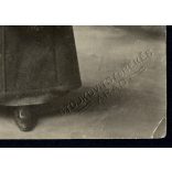 Stojkovits műterem, Arad, elegáns hölgy különös kalapban, retikül, divat, 1911, eredeti fotó, papírkép.  