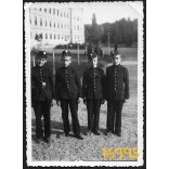 Eredeti papírkép. Budapest, Ludovika, tisztképzős fiúk, egyenruha, katonai iskola 1930-as évek, 