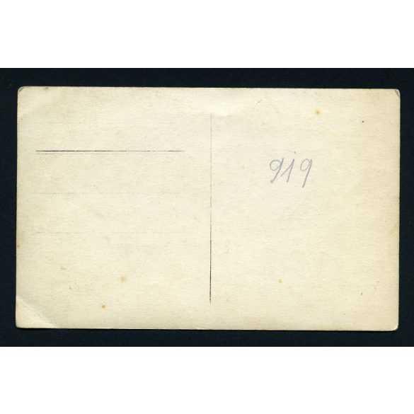 Magyar katonák egyenruhában, 1. világháború, családi kép katonákkal, kalap, muff, szőrme 1919, Eredeti fotó, papírkép. 