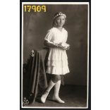 Blahos műterem, Budapest, elsőáldozó lány ünneplő ruhában, vallás, egyház, 1920-as évek, Eredeti fotó, papírkép.   