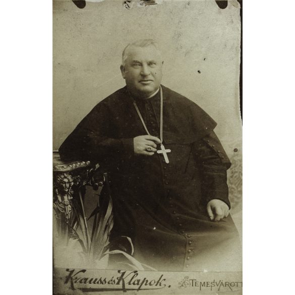 .Krauss és Klapok műterem, Temesvár, egyházi elöljáró portréja, vallás, 1871, 1870-es évek, Eredeti CDV, vizitkártyafotó korabeli reprodukciója felragasztva egy régi szignózott vizitkártyára (Schöff  