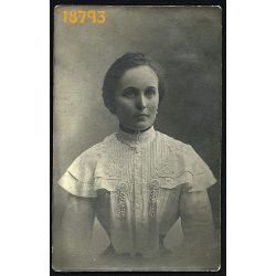   Ruzicska műterem, Debrecen, karcsú hölgy fotó-lapja Nádudvarról Földesre címezve, 1910, 1910-es évek, Eredeti fotó, papírkép. 