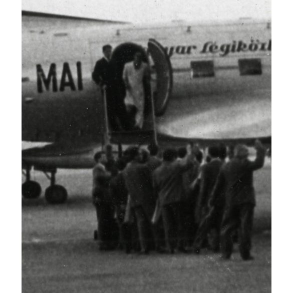 Repülőgép, MALÉV, Il-14, Ferihegy, Budapest, jármű, közlekedés 1950-es évek, Eredeti papírkép.  