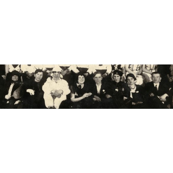 Martonvásár, leánykör jelmezbálja, farsang, árnyékok, 1935, 1930-as évek, Eredeti fotó, papírkép. 