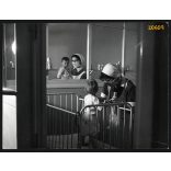 Zinner Erzsébet jelzett fotója, Magyar Foto,  gyerekkórház, ápoló, 1940-es évek, Eredeti fotó, papírkép.  