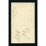 Varga műterem, Mezőtúr (?), elegáns nő padon, festett háttér, 1920-as évek, Eredeti fotó, papírkép. 