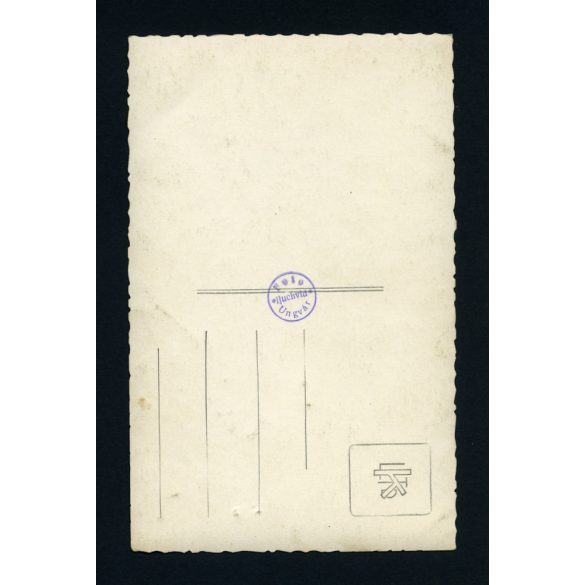 Ljuchvid (?) műterem, Ungvár, Kárpátalja, csinos lány portréja, copf, 1920-as évek, Eredeti fotó, papírkép.  