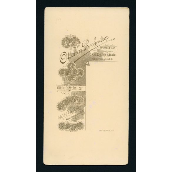 Rechnitzer Ottokar műterme, Eszék (Essegg), Vajdaság, Délvidék, elegáns úr hatalmas bajusszal, szemüveg, portré, 1880-as évek, Eredeti nagyobb méretű kabinet fotó.   