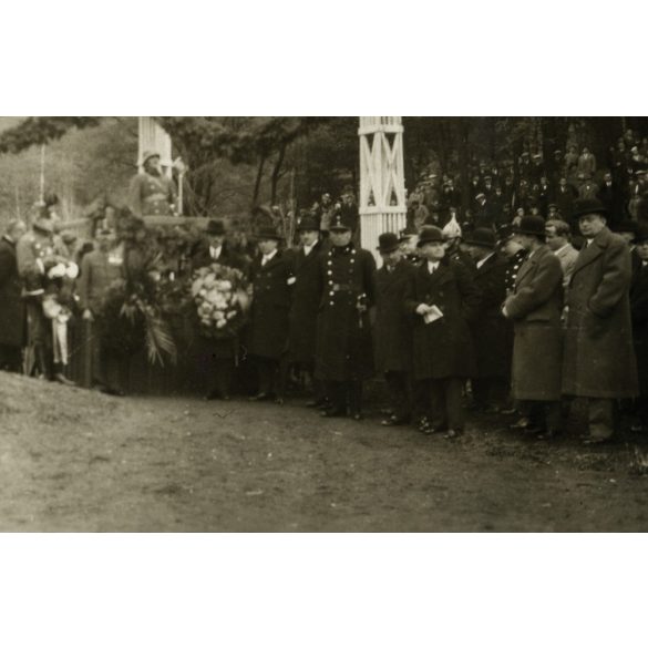 Salgótarján, Báthory szobor avatása a katonai laktanya előtti téren, 1933, 1930-es évek, Eredeti fotó, papírkép.  