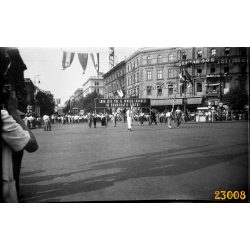   A Demokratikus Ifjúsági Világszövetség II. kongresszusa, felvonulás, Budapest, Andrássy út, politika, 1949, 1940-es évek, Eredeti fotó negatív!   