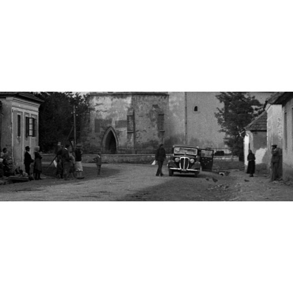 Olaszliszka, Klein Bernát kocsmája, Wanderer W2 gépkocsi, autó, jármű, közlekedés, 1940-es évek, Eredeti fotó negatív!   