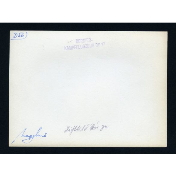 Doriner DO-17 német katonai repülőgép, pilóta, egyenruha, 2. világháború, 1940-es évek, Eredeti, nagyobb méretű, sorszámozott, pecséttel ellátott Doriner fotó, papírkép.  