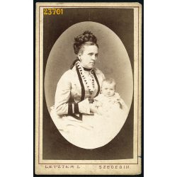   Letzter műterem, Szeged, elegáns anya a lányával, különös frizura, 1870-es évek, Eredeti CDV, vizitkártya fotó.   