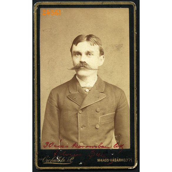 Ciehulski műterem, Marosvásárhely, Erdély, elegáns férfi hatalmas bajusszal, születésnapi portré, 1870-es évek, Eredeti CDV, vizitkártya fotó.  