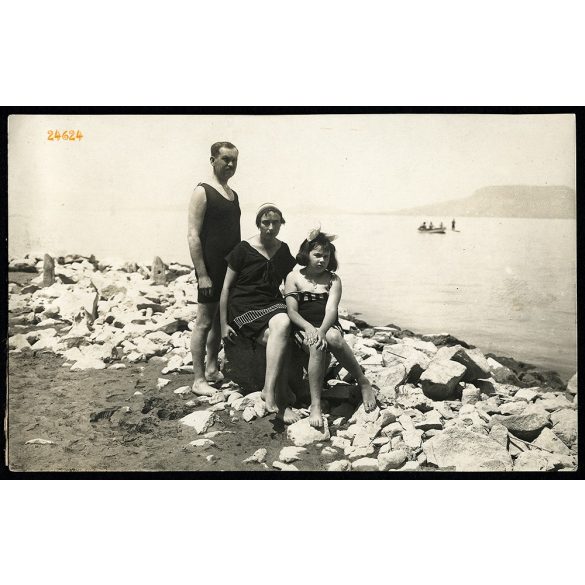 Rigler család a Balatonon, Bélatelep, fürdőruha, 1922, 1920-as évek, Eredeti fotó, papírkép.   