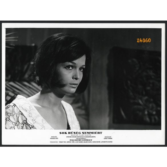 Torday Teri színésznő a Sok hűhó semmiért című filmben, Palásthy György rendezte, filmfotó, vitrinfotó, 1966, 1960-as évek, Eredeti nagyobb méretű fotó, papírkép. 