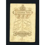 Kirschner műterem, Budapest, kislány kutyájával, 1880-as évek, Eredeti CDV, vizitkártya fotó, alul-felül vágott.   