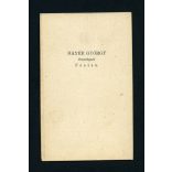 Mayer műterem, Pest, elegáns szakállas úr magyaros ruhában, csizmában, kalappal, festett háttér, egész alakos portré, 1860-as évek, Eredeti CDV, vizitkártya fotó.  