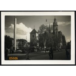   Kassa, Felvidék, utcakép a Dómmal, kerékpárral, 1940-es évek, Eredeti fotó, papírkép.  