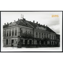   Zombor, Vajdaság, Vadászkürt Szálloda, vendéglátás, étterem, város, utcakép, 1940-es évek, Eredeti fotó, papírkép.  