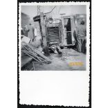 1956-os forradalom, Budapest, szétlőtt, kiégett, felborult teherautó a Kálvin téren, jármű, közlekedés, 1950-es évek, Eredeti fotó, papírkép.  