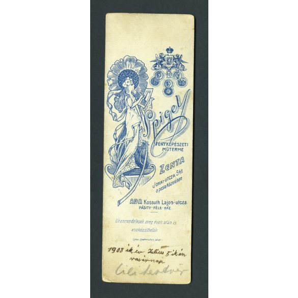 Spigel műterem, Zenta, Vajdaság, elegáns hölgy, 'Cili testvér' ernyővel, portré, 1908, 1900-as évek, Eredeti kabinetfotó.   