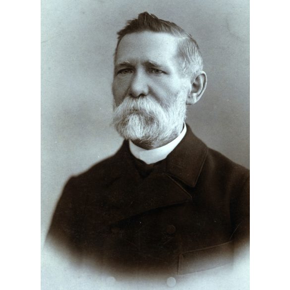 Erdélyi műterem, Budapest, szakállas férfi portréja, 1900-as évek, Eredeti nagyméretű (!) kabinetfotó, sarka sérült.  