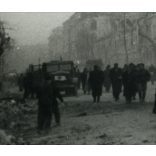 1956-os forradalom, Budapest, vöröskeresztes Csepel teherautó, utcarészlet, szétlőtt házak, 1950-es évek, Eredeti fotó, papírkép.  