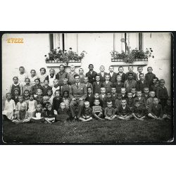   Az alsószemenyei állami elemi iskola növendékei az 1934/35. tanévben, iskolások tanítójukkal, osztály, Muraszemenye, Eredeti fotó, papírkép.   