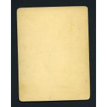 Úri társaság az udvaron, katonatiszt karddal, egyenruha, 1890-es évek, Eredeti kabinetfotó.  