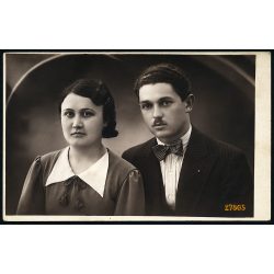   Szombathy Nővérek műterem, Cegléd, Várkonyi István és neje, fiatal pár portréja, 1936, 1930-as évek, Eredeti fotó, papírkép. 