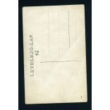 Magyar férfi, katona (?) egyenruhában, érdemrenddel, kutyával, bajusszal, 1910-es évek, Eredeti fotó, papírkép, középen törésnyommal.   