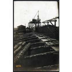   Magyar katonák barakkokat építenek, egyenruha, 1. világháború, 1910-es évek, keleti hadszíntér, Eredeti fotó, papírkép. 