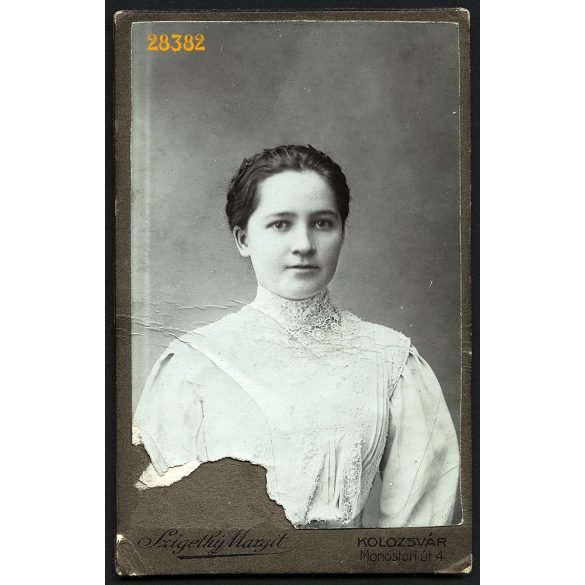 Szigethy Margit műterme, Kolozsvár, Erdély, Kovács Eszti portréja, 1911, 1910-es évek, Eredeti CDV, vizitkártya fotó, a fotó bal alja sérült.  