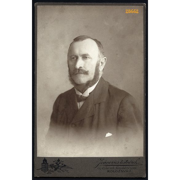 Joánovics műterem, Kolozsvár, Erdély, elegáns szakállas úr portréja, 1910-es évek, Eredeti kabinetfotó.   