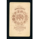 Kozmata műterem, Budapest, elegáns nő gyönyörű hajjal, medállal, 1880-as évek, Eredeti CDV, vizitkártya fotó.  