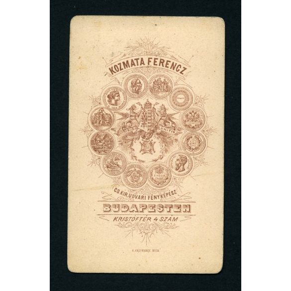 Kozmata műterem, Budapest, elegáns nő gyönyörű hajjal, medállal, 1880-as évek, Eredeti CDV, vizitkártya fotó.  