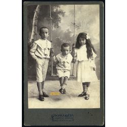   Csonka műterem, Marosvásárhely,  Erdély, Zsigó Bandi és Irénke, gyerekek, hinta, testvér, 1907, 1900-as évek, Eredeti kabinetfotó. 