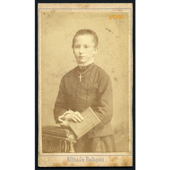 Klösz műterem, Budapest, 'Lisztl Irma kislány korában', portré, 1870-es évek, Eredeti CDV, vizitkártya fotó.  