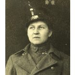 Elegáns hölgy katonai egyenruhában, 1. világháború, 1910-es évek, Eredeti fotó, papírkép.  