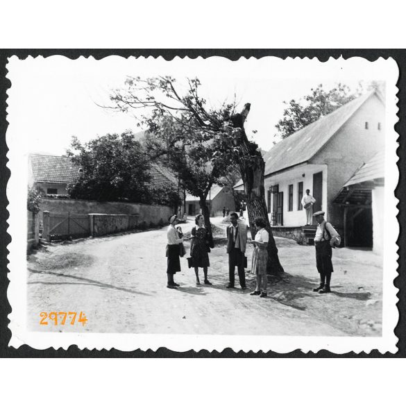 Kirándulók Csobánkán, falu, helytörténet, 1942., 1940-es évek, Eredeti fotó, papírkép. 