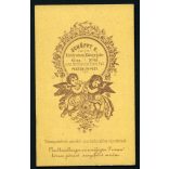 Schöfft műterem, Pest, elegáns hölgy gyönyörű ruhában, 1860-es évek.  Eredeti CDV, vizitkártya, felületén ragasztás nyoma, gyönyörű hátlappal.  