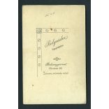 Belgráder műterem, Balassagyarmat,   kislány kiskutyával, 'Bucika' portréja, 1916, 1910-es évek,Eredeti kabinetfotó.  