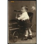 Nagy műterem, Arad, Erdély, kisfiú játékautóval, 1924., 1920-as évek, Eredeti fotó, papírkép.   