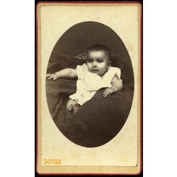   Botár 'fényképész és festész' műterem, Torda, Erdély, csecsemő, gyerek portréja, 1870-es évek, Eredeti CDV, vizitkártya fotó.   