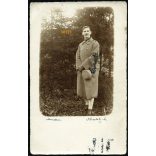 Kazetzky M. amatőr szignózott fotója, magyar katona egyenruhában, 1. világháború, 1917, 1910-es évek, Eredeti fotó, papírkép, Gombosra címezve, felülete foltos.