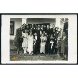   Bognár (Bodnár ?) fényképész, Fegyvernek, esküvő, menyasszony, vőlegény, ünnep, násznép, helytörténet, 1930-as évek, Eredeti fotó, papírkép.  
