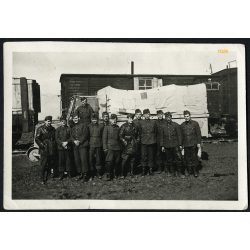   Rába Botond, magyar katonák egyenruhában, gépkocsi, teherautó, 2. világháború, autó, jármű, közlekedés, Szovjetunió, 1944, 1940-es évek. Eredeti fotó, papírkép.   
